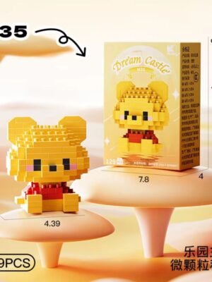 Winnie the Pooh Sitting (Small)