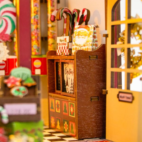 Candy House - Image 8